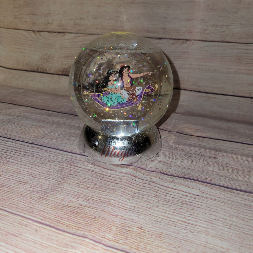 4.5"Disney Snow Globe Aladdin Magic Carpet Ride Dept 56 Water Dazzler Genie Lamp